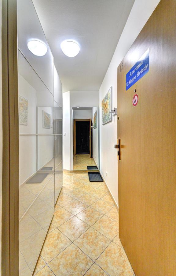 Apartman Modra Hvezda โรกีนีซ นัด ยีเซอโร ภายนอก รูปภาพ
