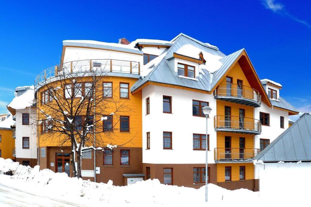 Apartman Modra Hvezda โรกีนีซ นัด ยีเซอโร ภายนอก รูปภาพ